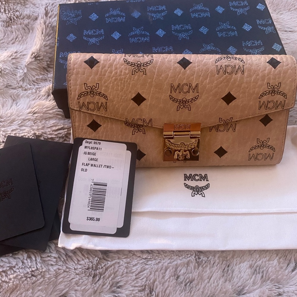 MCM Wallet/Crossbody